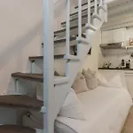Apartamento 5-bed Stylish Maisonette