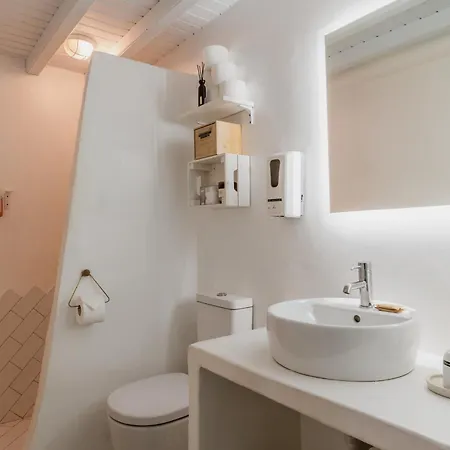 Apartment 5-bed Stylish Maisonette *