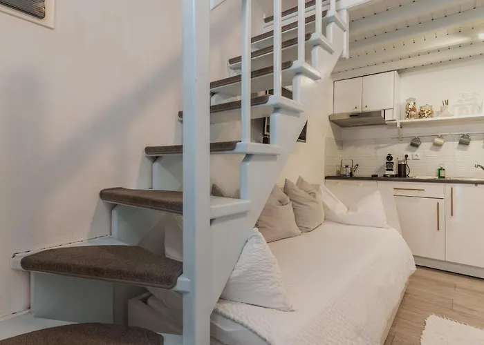 5-bed Stylish Maisonette Apartmán