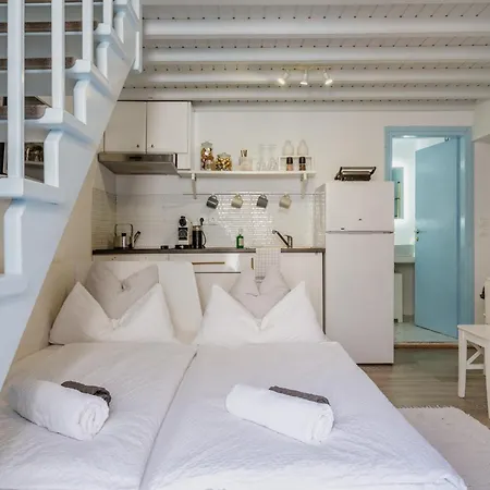 Apartment 5-bed Stylish Maisonette Mykonos Town